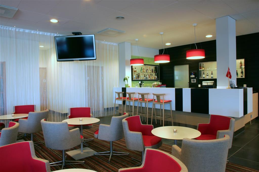 恩舍尔兹维克斯堪的克酒店 Örnsköldsvik 餐厅 照片